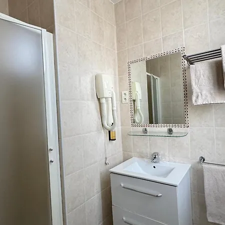 Helvetique Hotel Nice
