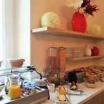 Helvetique Otel Nice