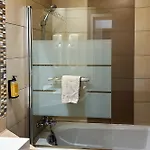 Helvetique Otel Nice