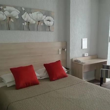 Helvétique 3* Niza