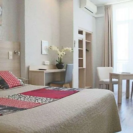 Hotell Helvetique 3*