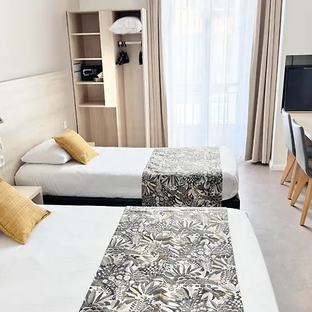 Hotell Helvetique 3*