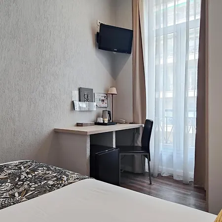 Helvétique 3* Nizza