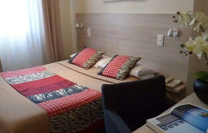 Hotel Helvétique 3*