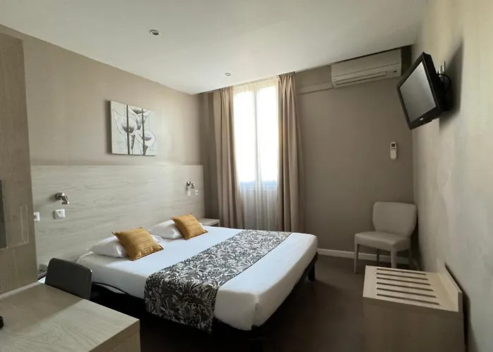 Hotel Helvétique Niza