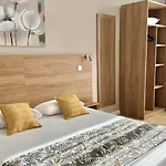 Hotell Helvetique 3*