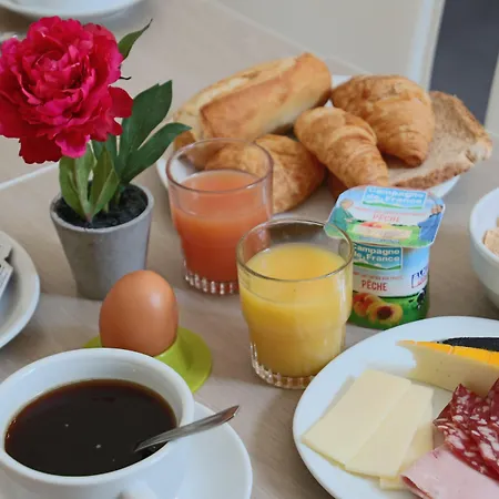 Helvétique Hotel