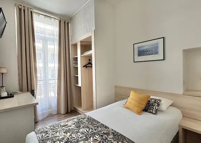 Hotel Helvétique 3*